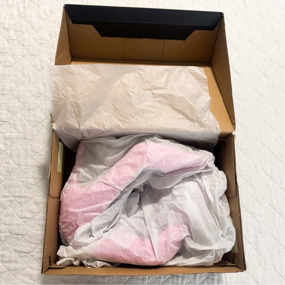 Shoe Dazzle Vibrant Pink Heels - Picture 6 of 7